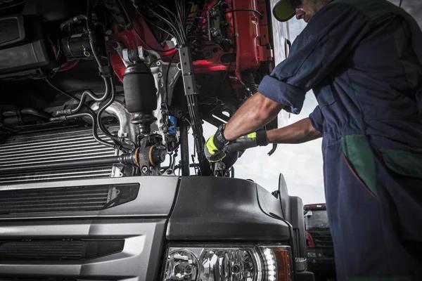 Mobile Semi Truck Repair Jackson for Emergency Help